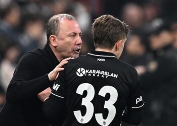 İlk 11 şekillendi