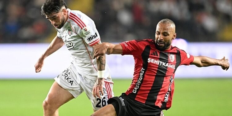 Jota çok üzgün