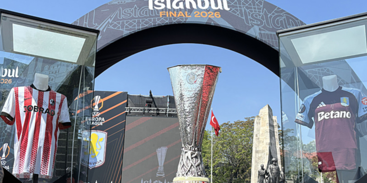 Mansız dev kupayı getirdi