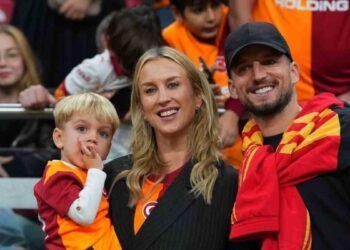 Mertens ailesi Galatasaray maçı için İstanbul’a geldi
