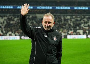 Ne yaptım da taraftar yalnız bıraktı