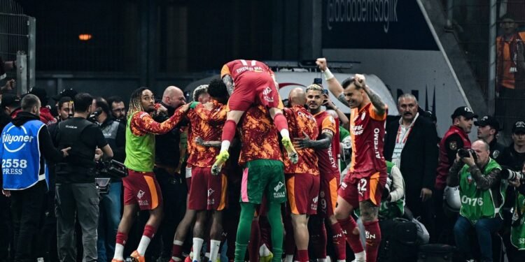 Spor yazarları Galatasaray-Hesap.com Antalyaspor maçını değerlendirdi