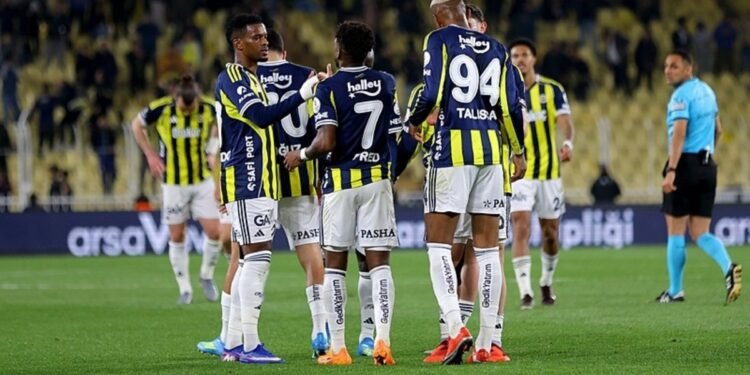 Tedesco gitti oyun düzeldi