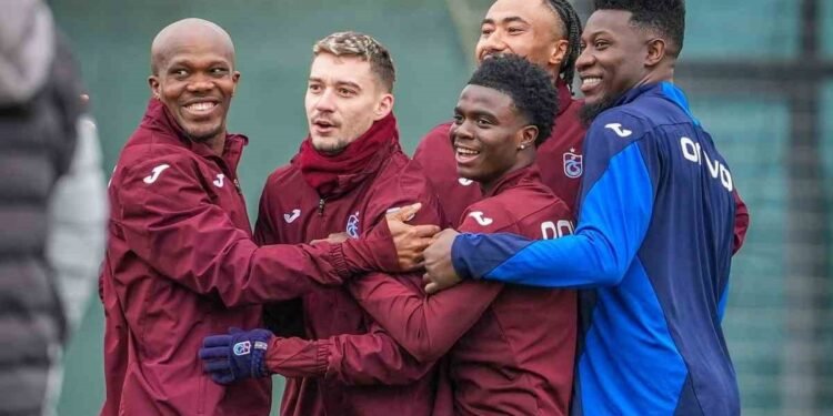 Trabzonspor’dan İstanbul takımlarına 27 puanlık fark!