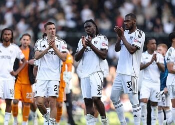 Transferde rota Premier Lig! İşte Aziz Yıldırım’ın stoper adayı