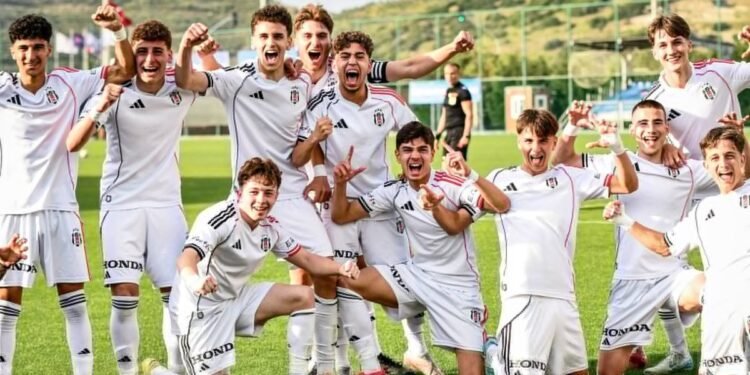 U17 takımı çok farklı: 4-0