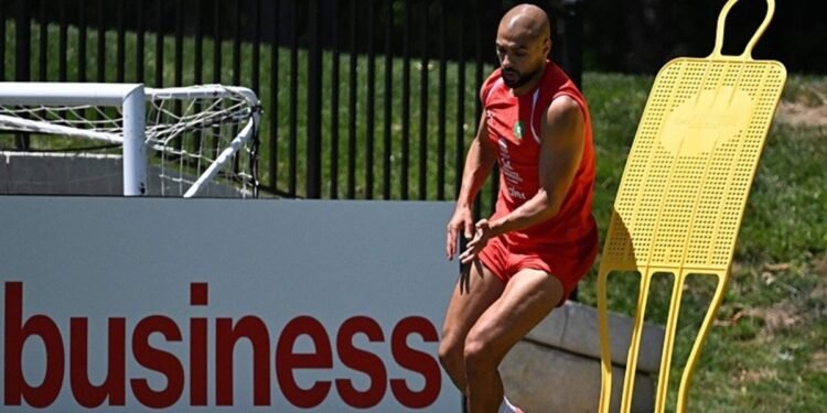 Amrabat sürprizi