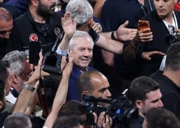 Aziz Yıldırım’dan seçim sonrası ilk açıklama! “Sözümüz söz: Şampiyonluk”