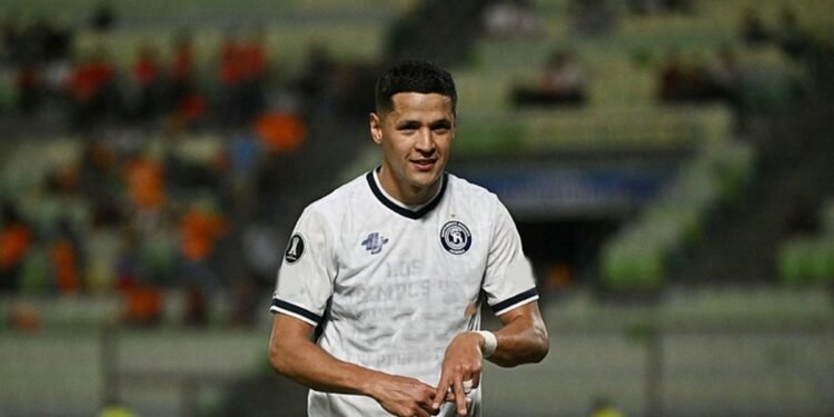 Beşiktaş’a Paraguaylı golcü! Geçmişte de gündeme gelmişti