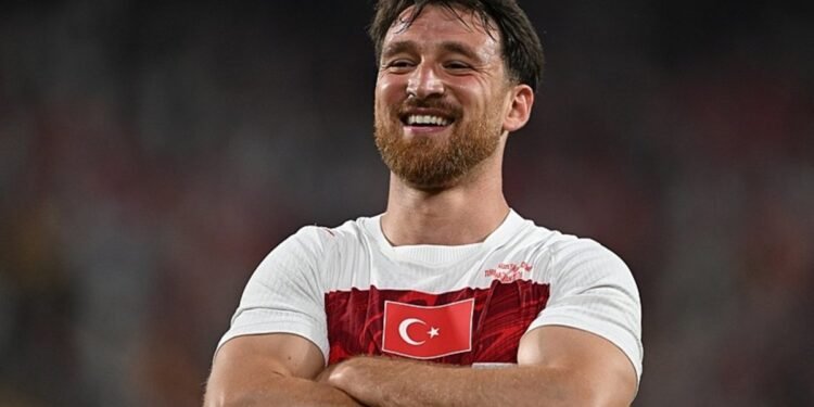 Beşiktaş’ın Salih Özcan hedefi! Süper Lig’de oynamak istiyor