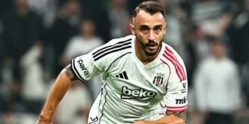 Beşiktaş’ta ayrılık kararı! Gökhan Sazdağı’nın yeni takımı…