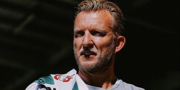 Dirk Kuyt için ses getirecek iddia! Fenerbahçe özür diledi