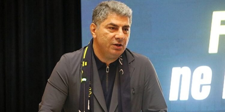 Fenerbahçe Başkan Adayı Hakan Safi kongre üyeleriyle bir araya geldi