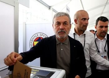 Fenerbahçe’de Aykut Kocaman’ın teknik ekibi netleşiyor! İşte o isimler