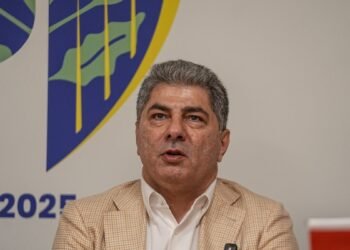 Fenerbahçe’de başkan adayı Hakan Safi Balıkesir’de kongre üyeleriyle buluştu