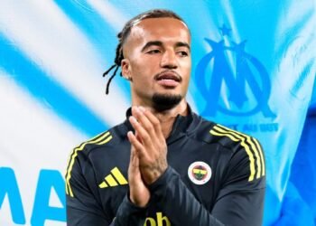 Fenerbahçe’de o transfer Archie Brown’a bağlı!