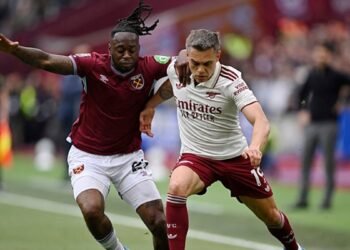 Fenerbahçe’den sağ beke Wan-Bissaka hamlesi! West Ham’ın Premier Lig’den düşmesinin ardından…
