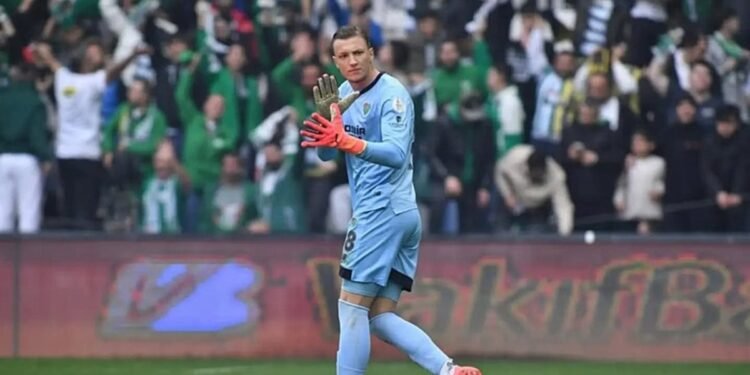Galatasaray’a 19’luk kaleci! Dursun Özbek resmen istedi