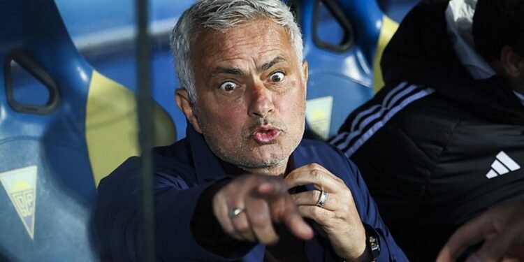 Galatasaray’a transferde Jose Mourinho şoku! O yıldızı çok istiyor
