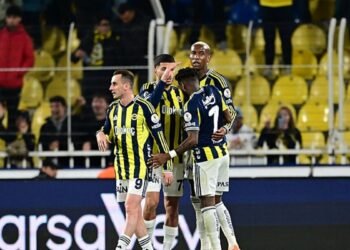 Gornik Zabrze’nin hocasından Fenerbahçe eleştirisi: Hiçbir zaman…