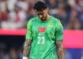 İki yıldız tatile çıktı