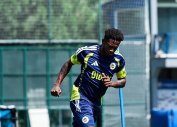 Fenerbahçe hazırlıklarını sürdürdü