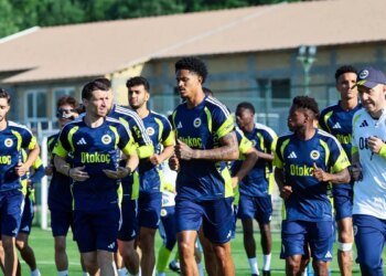 Fenerbahçe’den açıklama geldi! Diego Carlos…