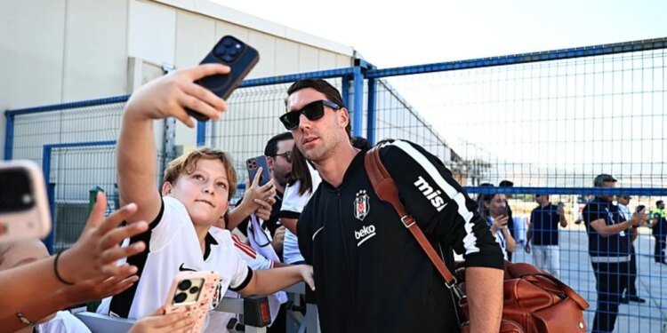 Beşiktaş, Alanya’ya geldi