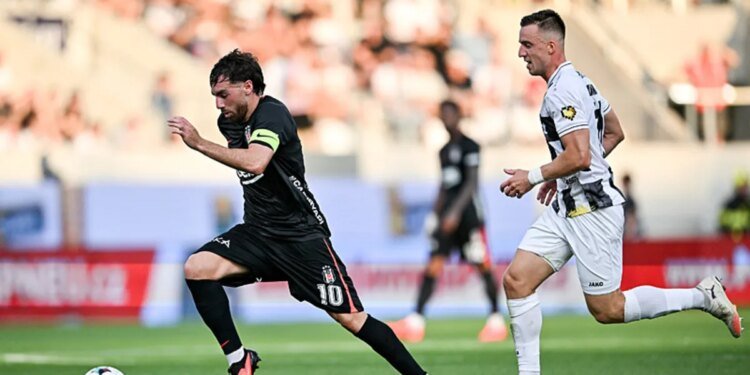 Beşiktaş deplasmanda Hradec Kralove’yi yendi! Avantajı kaptı