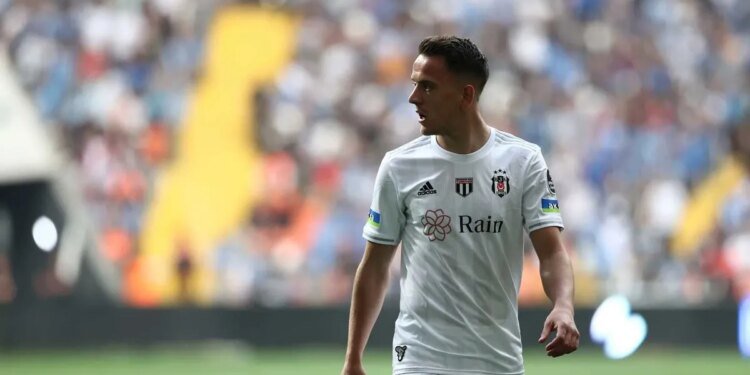 Beşiktaş’ta beklenen ayrılıklar gerçekleşti! Resmi açıklama yapıldı