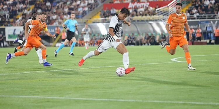 Beşiktaş’tan maç devam ederken paylaşım! “2026/2027 sezonu başladı!”