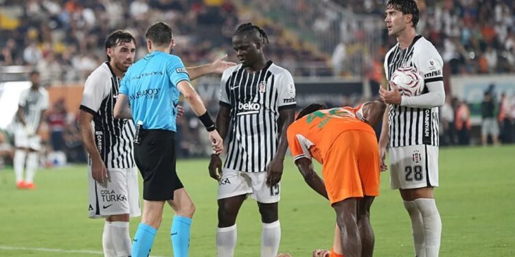 Beşiktaş’tan maç sonu hakem tepkisi! “Yine yaşananları görmezden geldi”