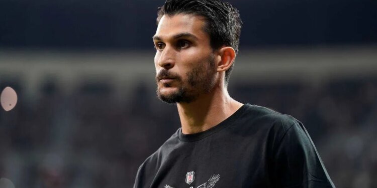 Beşiktaş’tan Necip Uysal’a veda töreni!