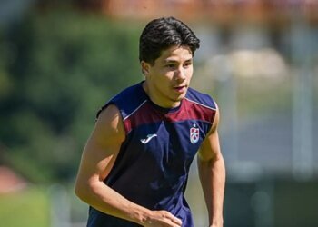 Bouchouari göz doldurdu