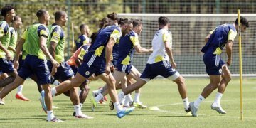 Fenerbahçe ara vermeden Sturm Graz ile oynayacağı rövanş maçının hazırlıklarına başladı