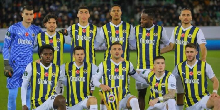 Fenerbahçe eski yıldızına yeniden kavuşabilir! İşte transfer formülü