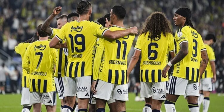 Fenerbahçe Kadıköy’de kazandı! Greenwood’dan harika performans