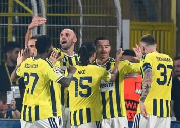 Fenerbahçe Kadıköy’de sezonun ilk 3 puanı için sahada! İşte İsmail Kartal’ın TÜMOSAN Konyaspor maçı muhtemel 11’i