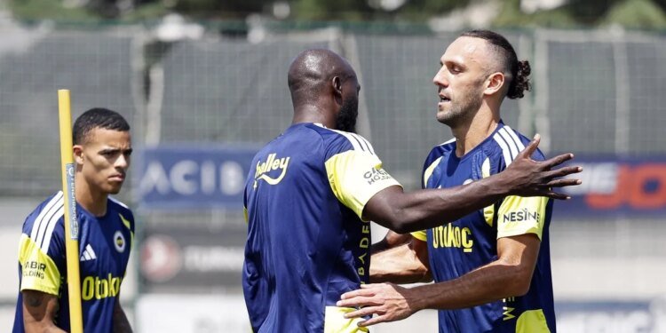 Fenerbahçe, Lyon maçı hazırlıklarını tamamladı!
