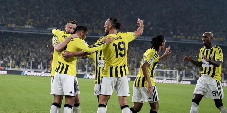 Fenerbahçe-Lyon maçı yurt dışında gündem oldu!