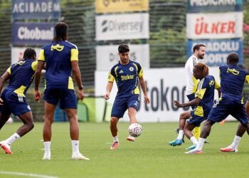 Fenerbahçe, Sturm Graz maçı kamp kadrosunu açıkladı!
