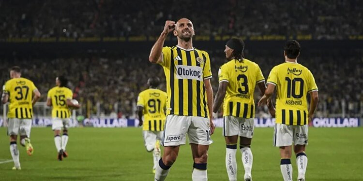 Fenerbahçe-TÜMOSAN Konyaspor maçında VAR’dan penaltı kararı!