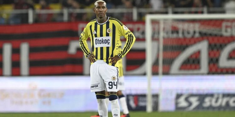 Fenerbahçe’de dev ayrılık! İşte yeni takımı