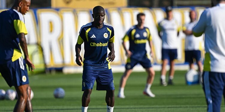 Fenerbahçe’de dikkat çeken gelişme! N’Golo Kante listeye eklendi