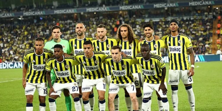 Fenerbahçe’de İsmail Kartal Lyon maçı için ilk 11 planını belirledi!