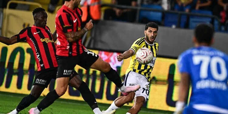 Fenerbahçe’de Oğuz Aydın gelişmesi! Hollanda devinin gündeminde
