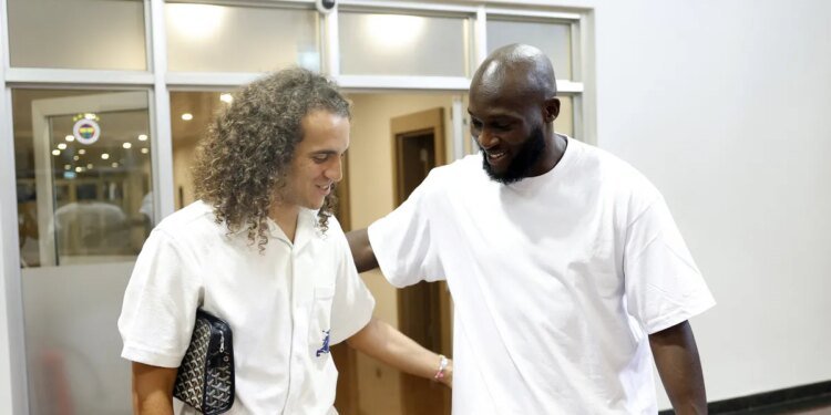 Fenerbahçe’de yeni transfer Romelu Lukaku tesisleri gezdi