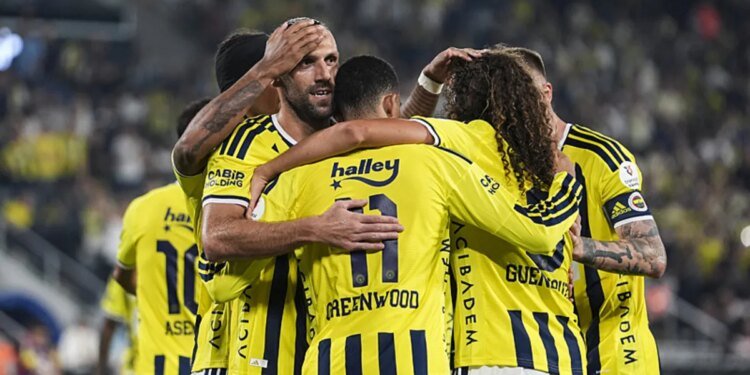 Fenerbahçe’nin Lyon maçı kamp kadrosu açıklandı!