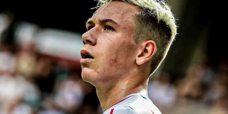 Galatasaray Aleksey Batrakov transferinde çok avantajlı!