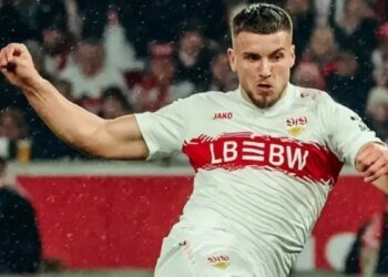 Galatasaray’a kötü haber! O isim takımında kalacak